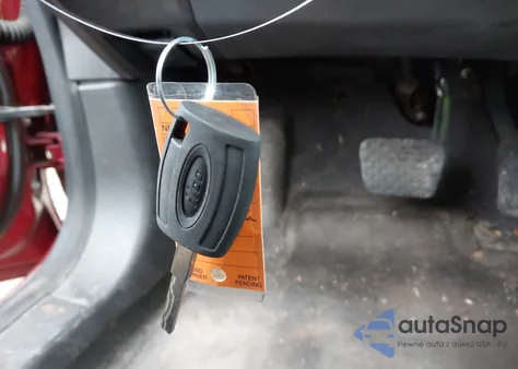 2016 Ford Fiesta Se z USA, uszkodzony, nr VIN 3FADP4BJ2GM104724